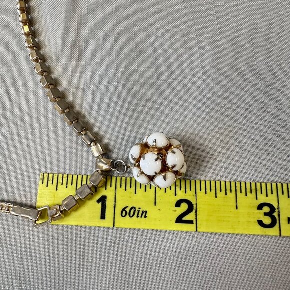 Vintage White Cabochon Bracelet with Ball Pendant - Picture 5 of 10